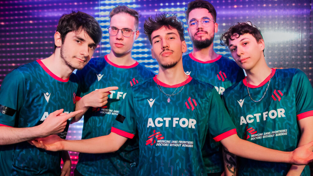 Exclusif : SÉOUL, CORÉE DU SUD - 8 OCTOBRE : l'équipe BDS à la répétition des séries de qualification du monde au Championnat du monde 2023 de League of Legends le 8 octobre 2023 à Séoul, Corée du Sud.