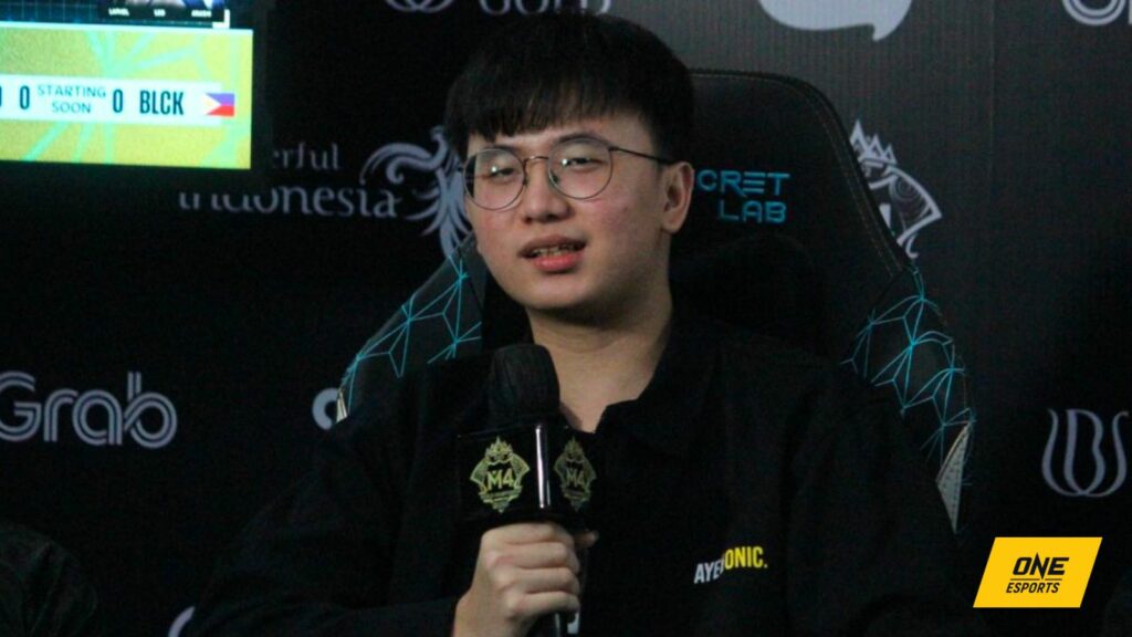 Exclusif : Nova Esports explique pourquoi ils admirent cette star MPL pro plus que tout le monde Calvin "CW" Winata, joueur d