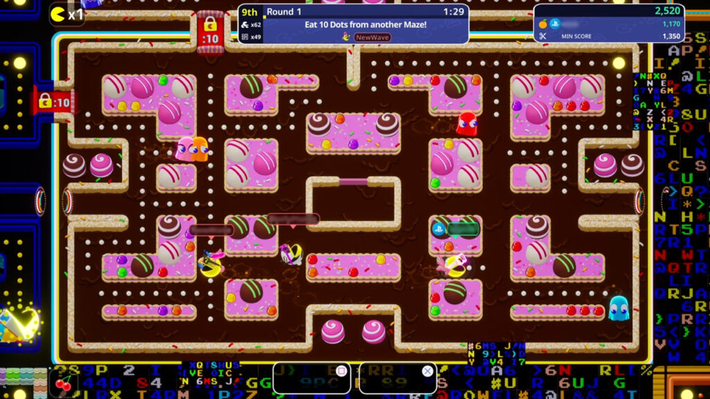 Pac-Man Mega Tunnel Battle Chomp Champs Gameplay multijoueur avec trois joueurs sur la même carte