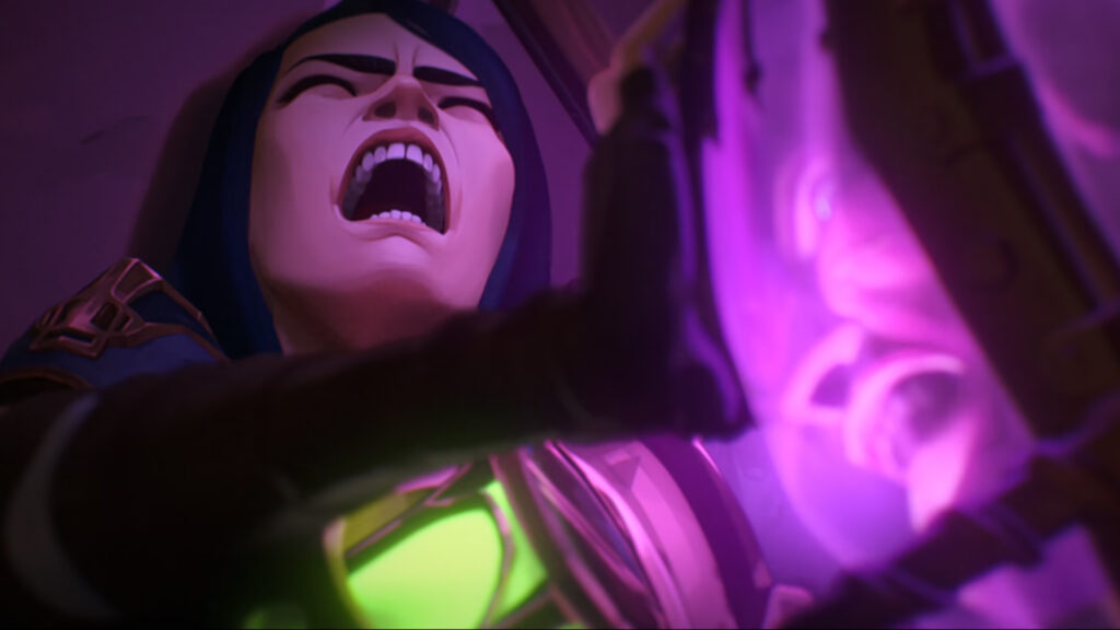 La relation de Caitlyn et Vi dans Arcane – chronologie complète, historique des rencontres Caitlyn attaquée par un garde de tank chimique dans Arcane saison 2