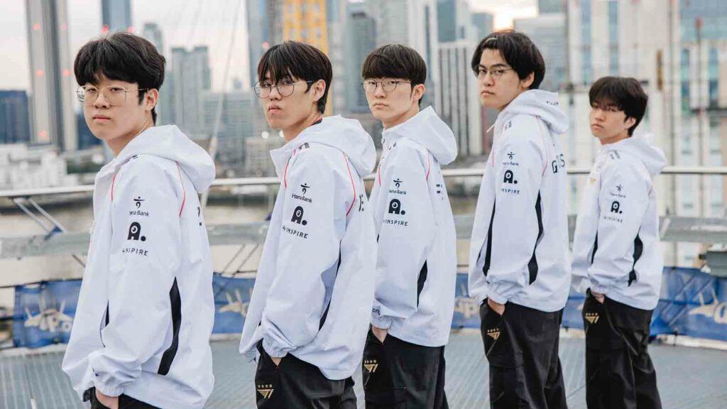 LONDRES, ROYAUME-UNI - 31 octobre : T1 lors de la finale du Championnat du monde 2024 de League of Legends le 31 octobre 2024 à Londres. (Photo de Colin Young-Wolff/Riot Games)