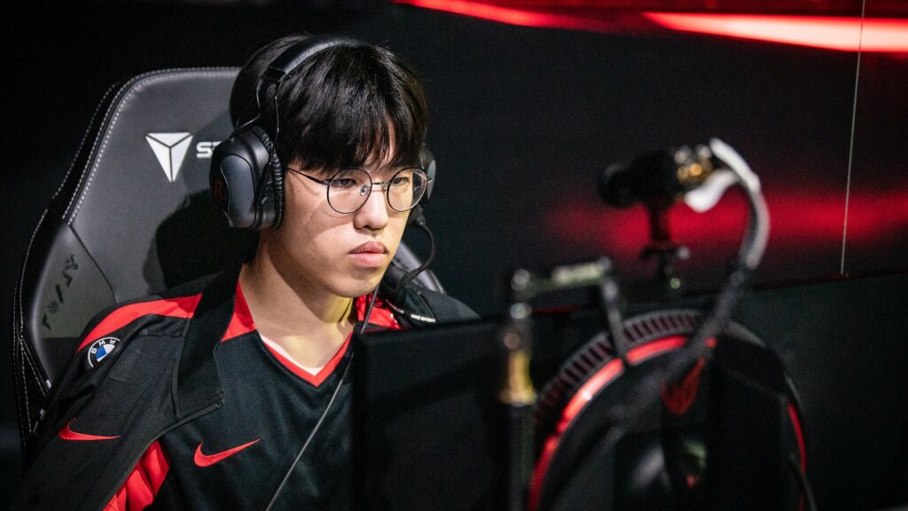 Oner re-signe avec T1 dans le cadre d'un contrat pluriannuel : ZOFGK peut-il continuer son activité en 2025 ? T1 Oner pendant la semaine 2 du LCK Summer Split 2022
