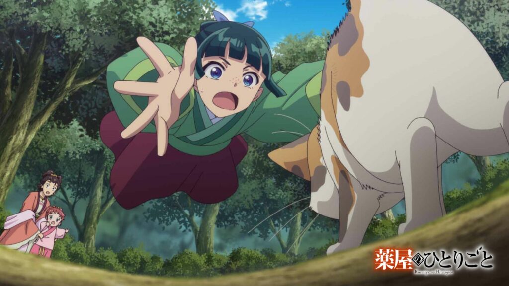 Le personnage principal d'Apothecary Diaries, Maomao, est vu en train d'essayer d'attraper un chaton dans l'épisode 1 de la saison 2.