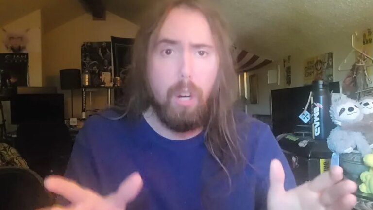 Asmongold dit que Twitch l&rsquo;a banni pendant 14 jours après ses derniers commentaires ignobles : « Je ne suis pas désolé »