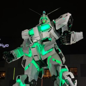 Les fans émus disent au revoir au Gundam grandeur nature de Tokyo : « Merci pour votre service ! »