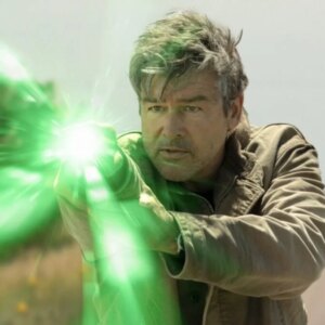 Lanterns Saison 2 en début de développement et il existe de nombreuses façons pour Hal Jordan de revenir