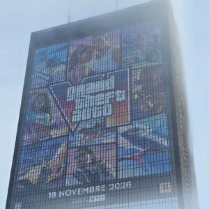 Une énorme bannière GTA 6 à Paris censure toutes les armes